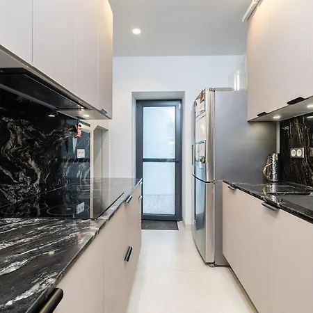 Vila Dowski - Exclusive In
